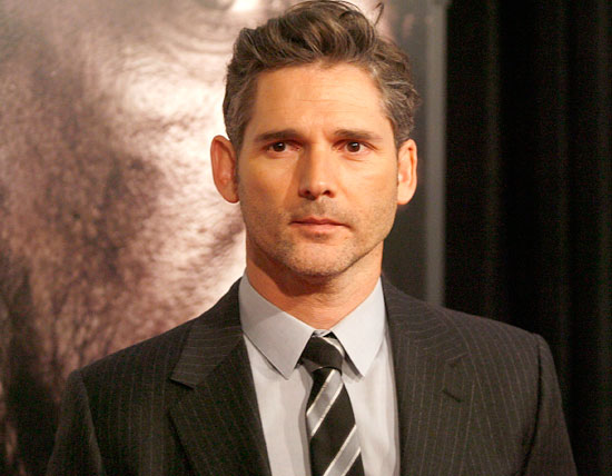 Eric Bana stars in 'The Dry' movie | Out Jan 1